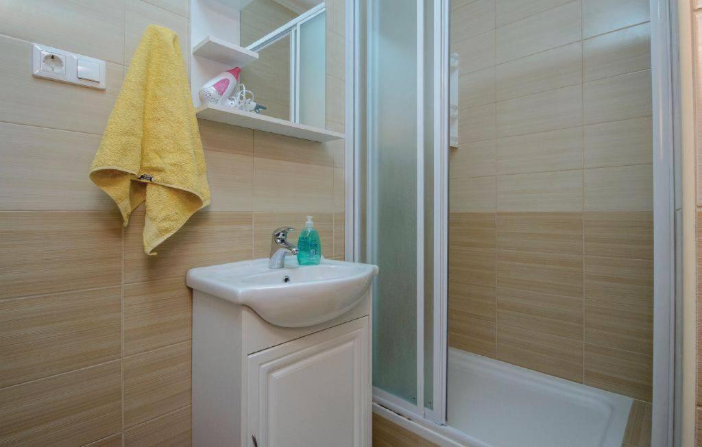 Apartmani Kremena Small Beach 200M Klek Exterior photo