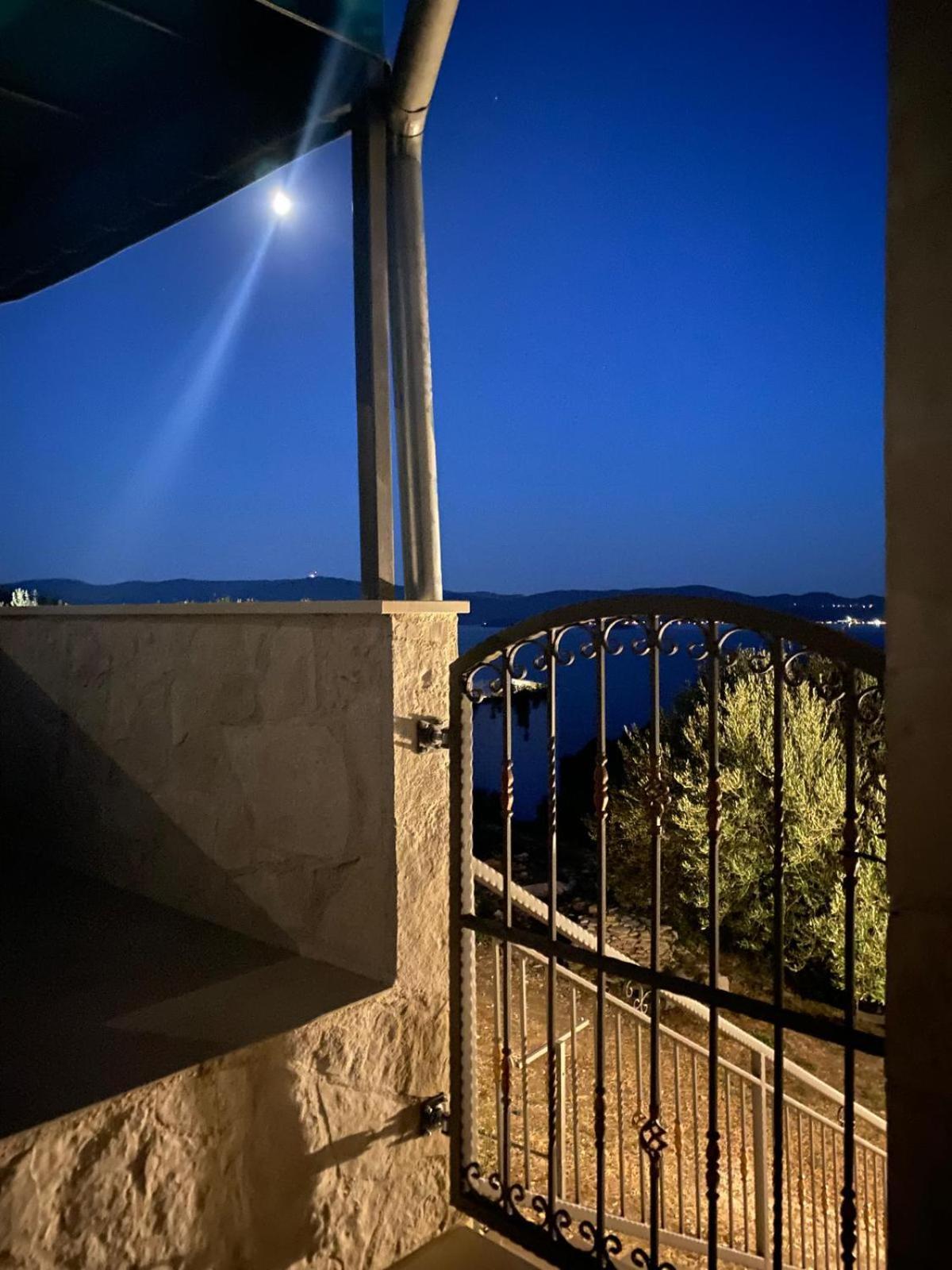 Apartmani Kremena Small Beach 200M Klek Exterior photo