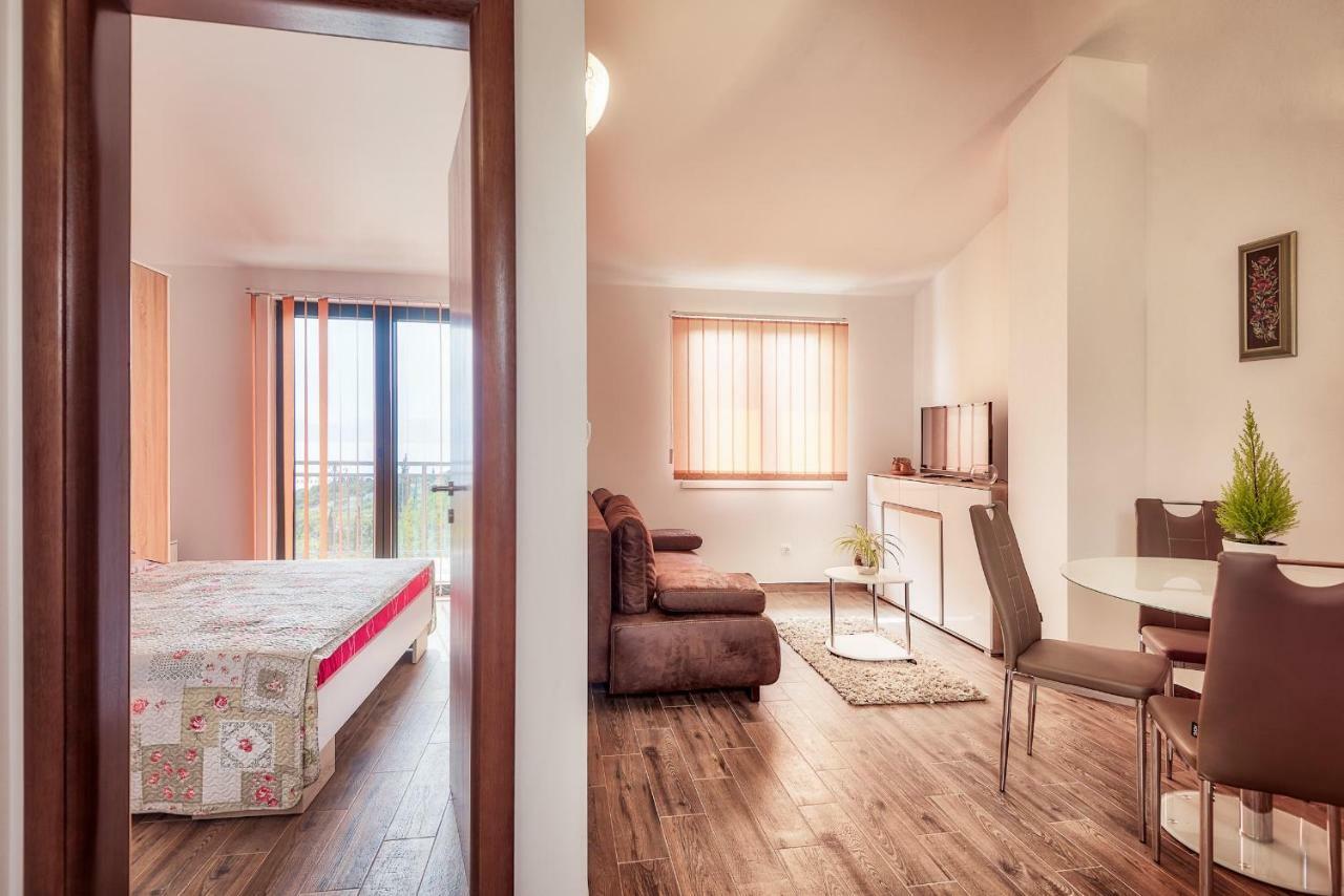Apartmani Kremena Small Beach 200M Klek Exterior photo
